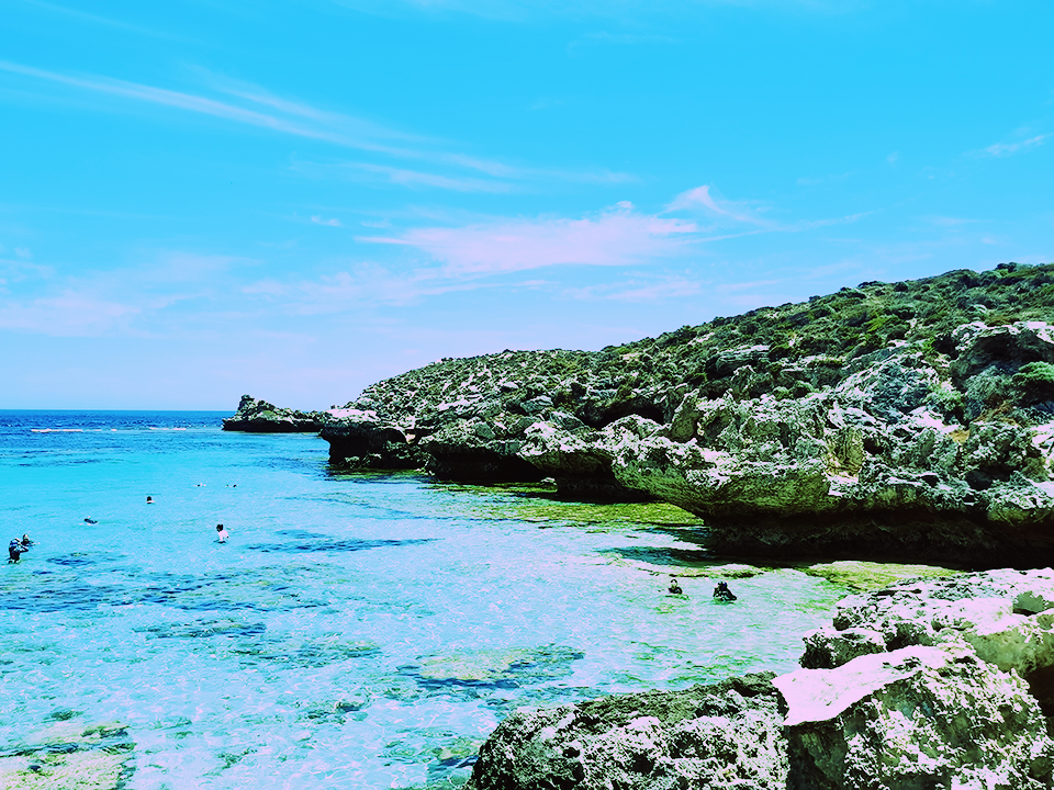 Kalbarri national part coastline - green and blue color sea water changing color by distance to the shore